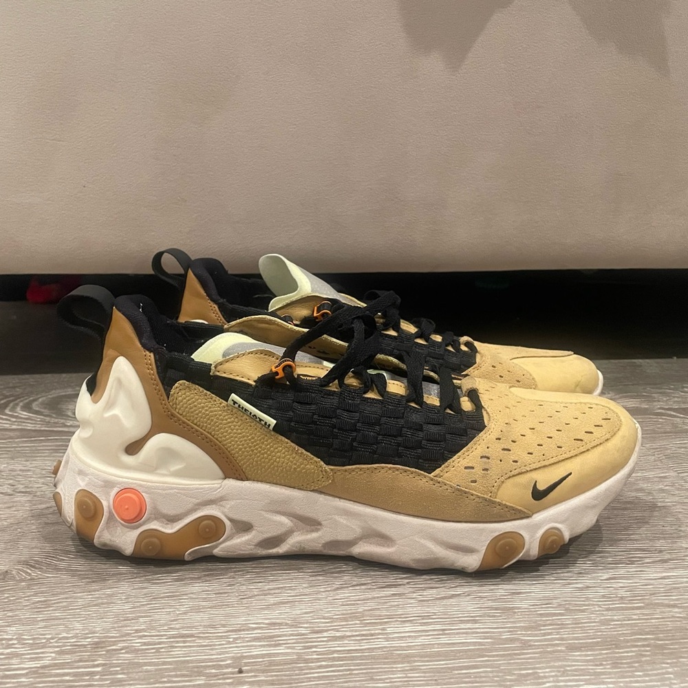 Men's Nike React Sertu The 10th Shoes Woven Gold Black Wheat AT5301-700